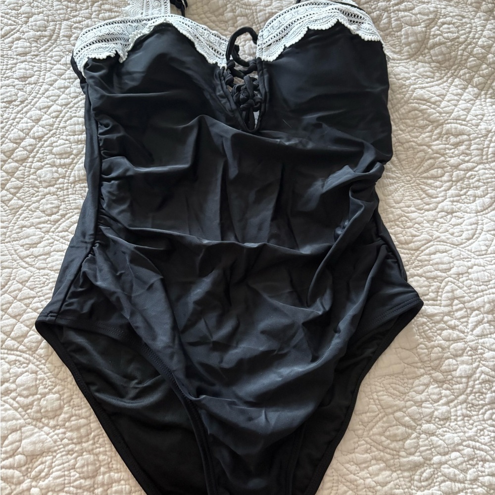 Cupshe Black Swimsuit with White Accents, M, NWT